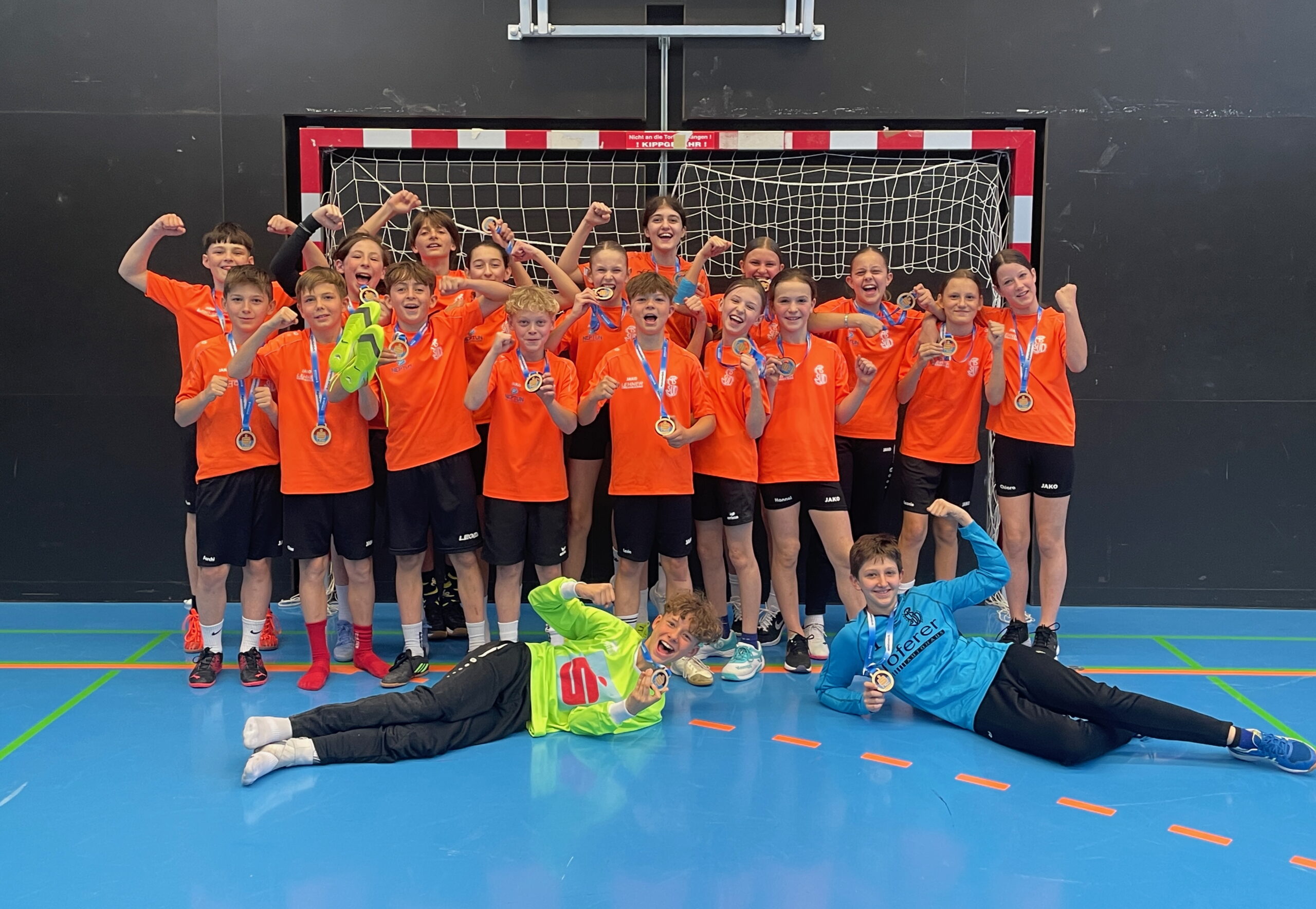 Riesige Erfolge für unsere Handballerinnen und Handballer 
